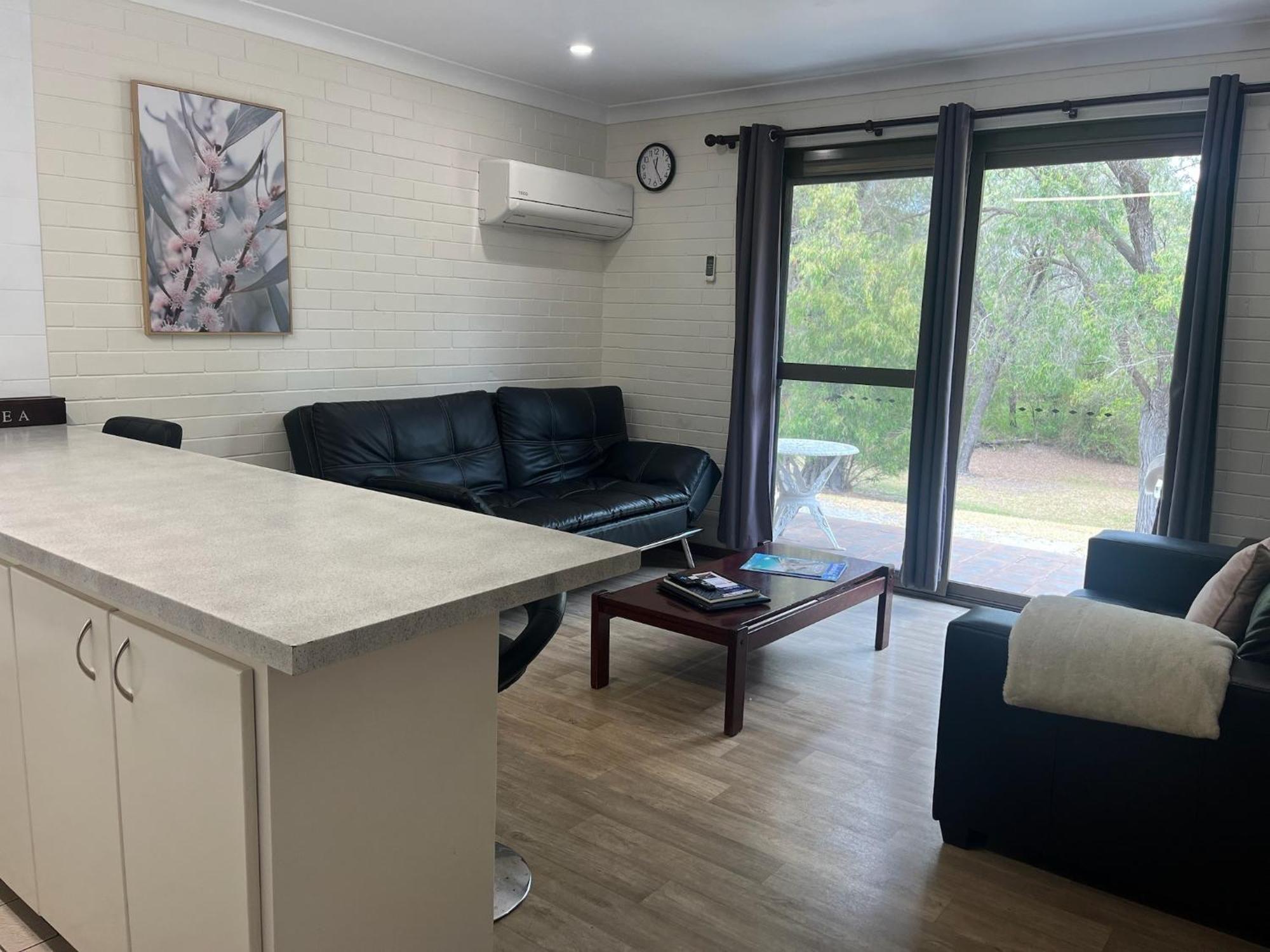 אולבני Emu Beach Chalets מראה חיצוני תמונה