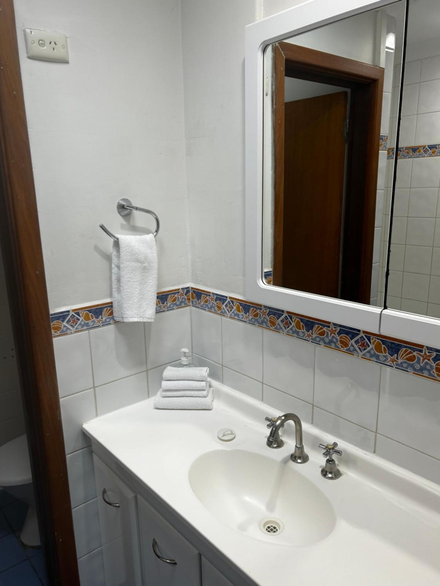 אולבני Emu Beach Chalets מראה חיצוני תמונה
