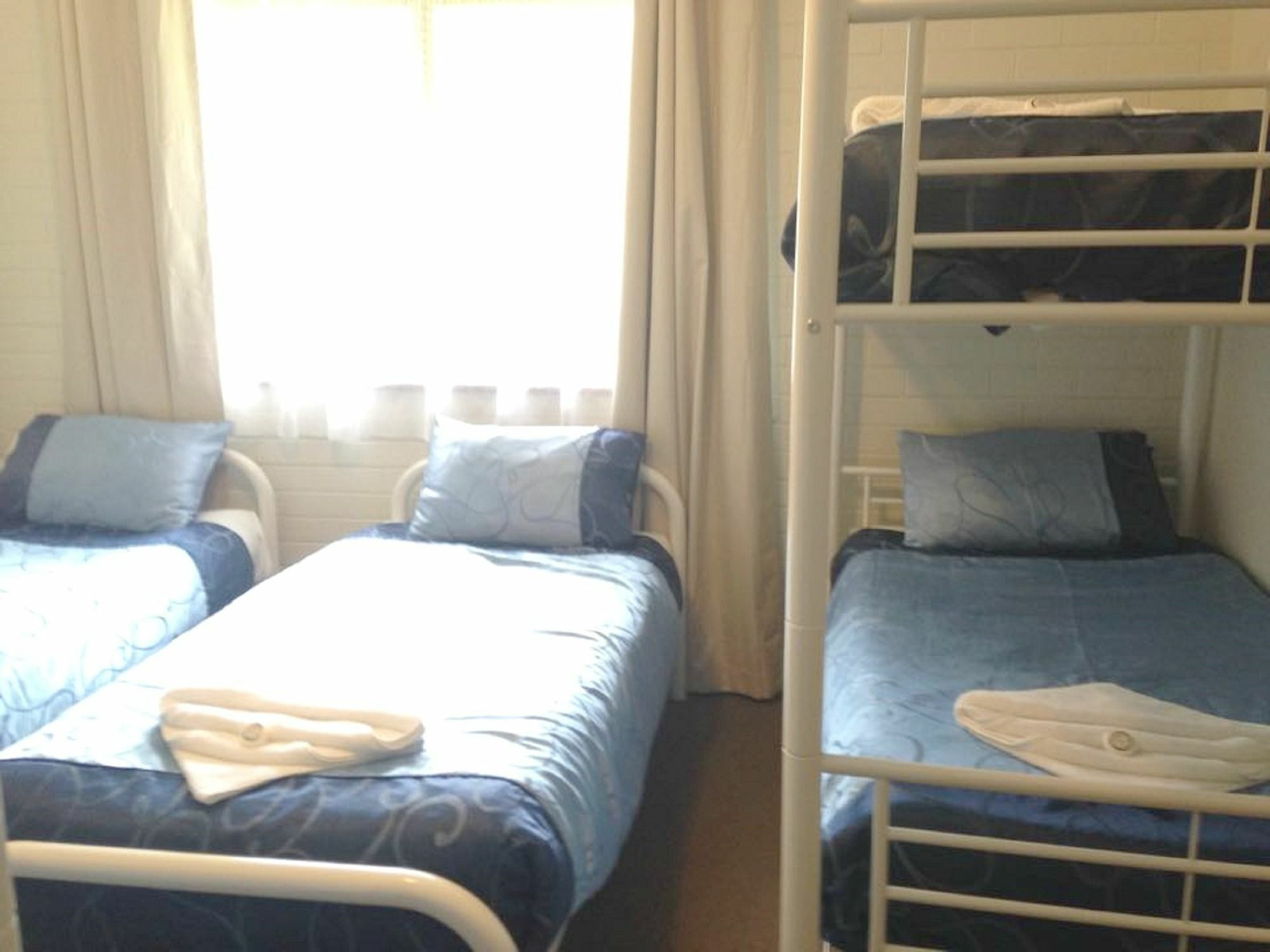 אולבני Emu Beach Chalets מראה חיצוני תמונה